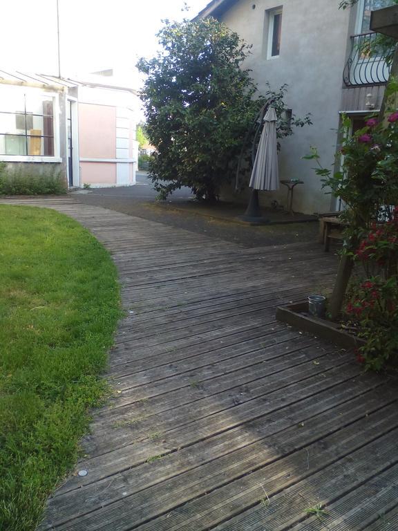 Chambres D'Hotes Au Grillon Dort Moustey エクステリア 写真
